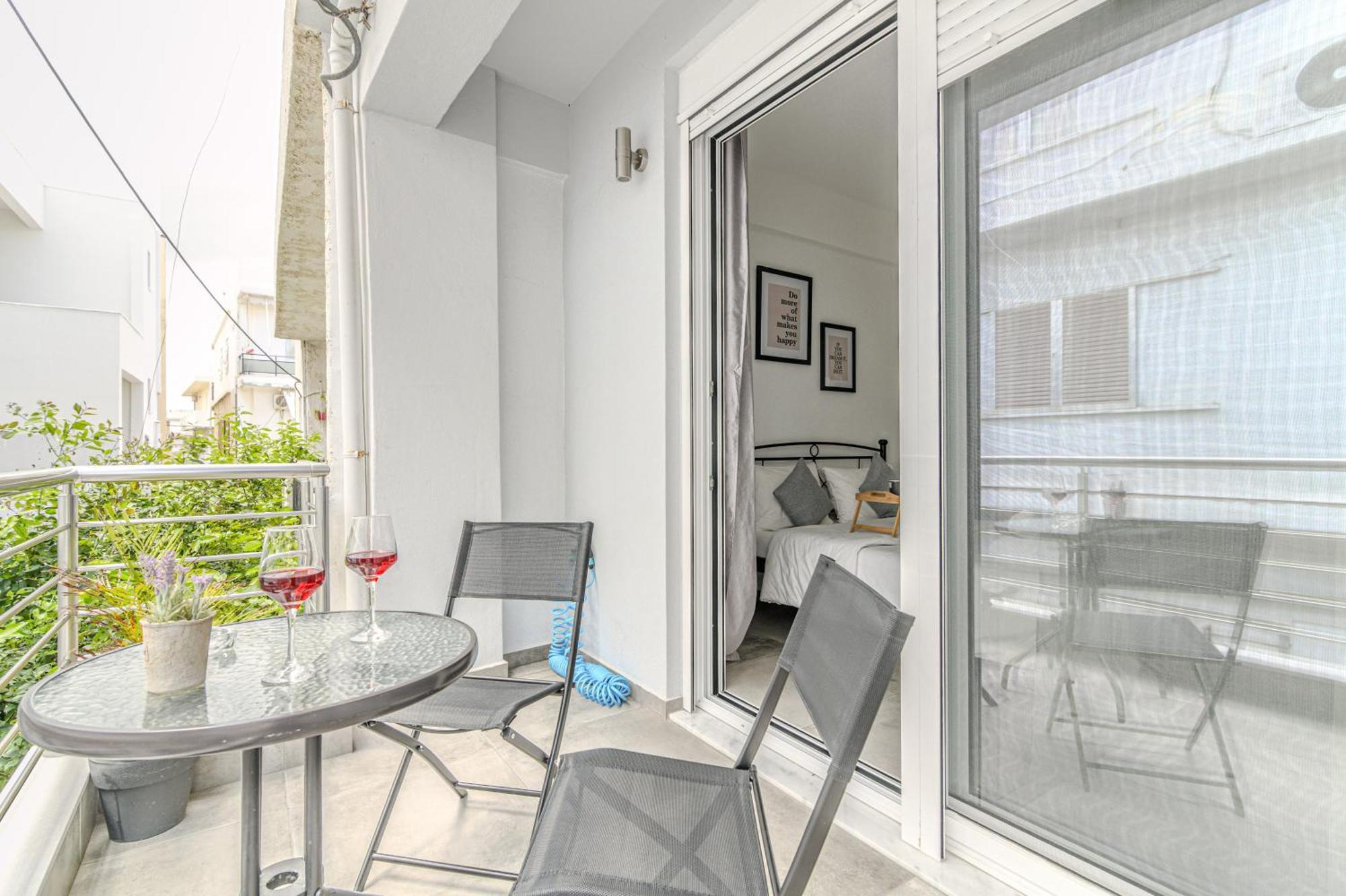 Appartement Spacious Flat For Friends & Couples With Balcony Iraklion